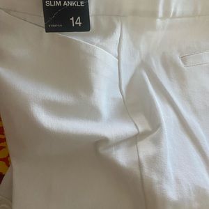White Ankle pants NY& Co